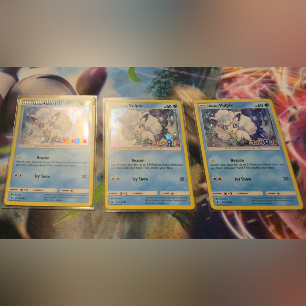 Alolan Vulpix 21/145 Toys R Us Holographic Promo Pokemon Trading Card tcg